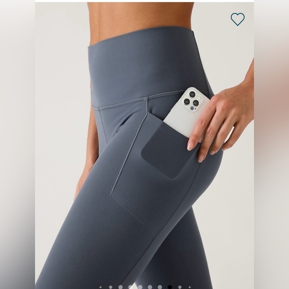 Athleta salutation high rise capri - Picture 6 of 8